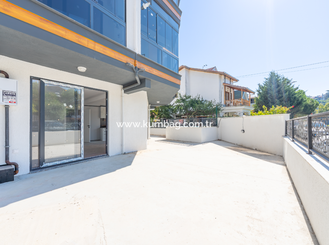 Değirmenaltı Mh Denize Sıfır Kiralık Bahçe Kat Lüks 2+1 Daireler