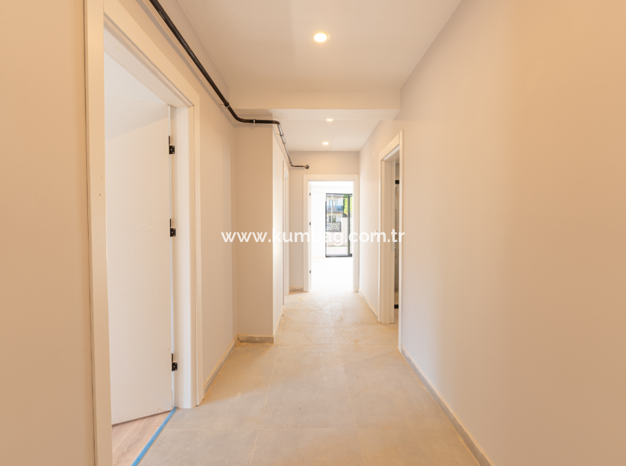 Değirmenaltı Mh Denize Sıfır Kiralık Bahçe Kat Lüks 2+1 Daireler