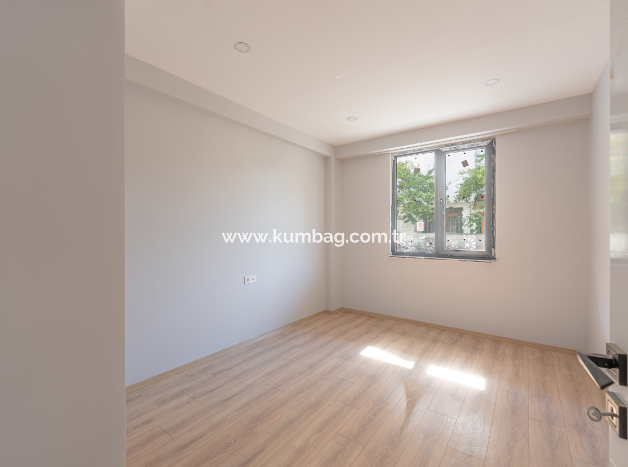 Değirmenaltı Mh Denize Sıfır Kiralık Bahçe Kat Lüks 2+1 Daireler