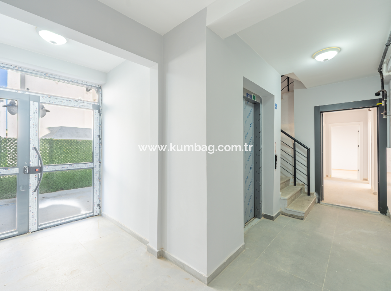 Değirmenaltı Mh Denize Sıfır Kiralık Bahçe Kat Lüks 2+1 Daireler