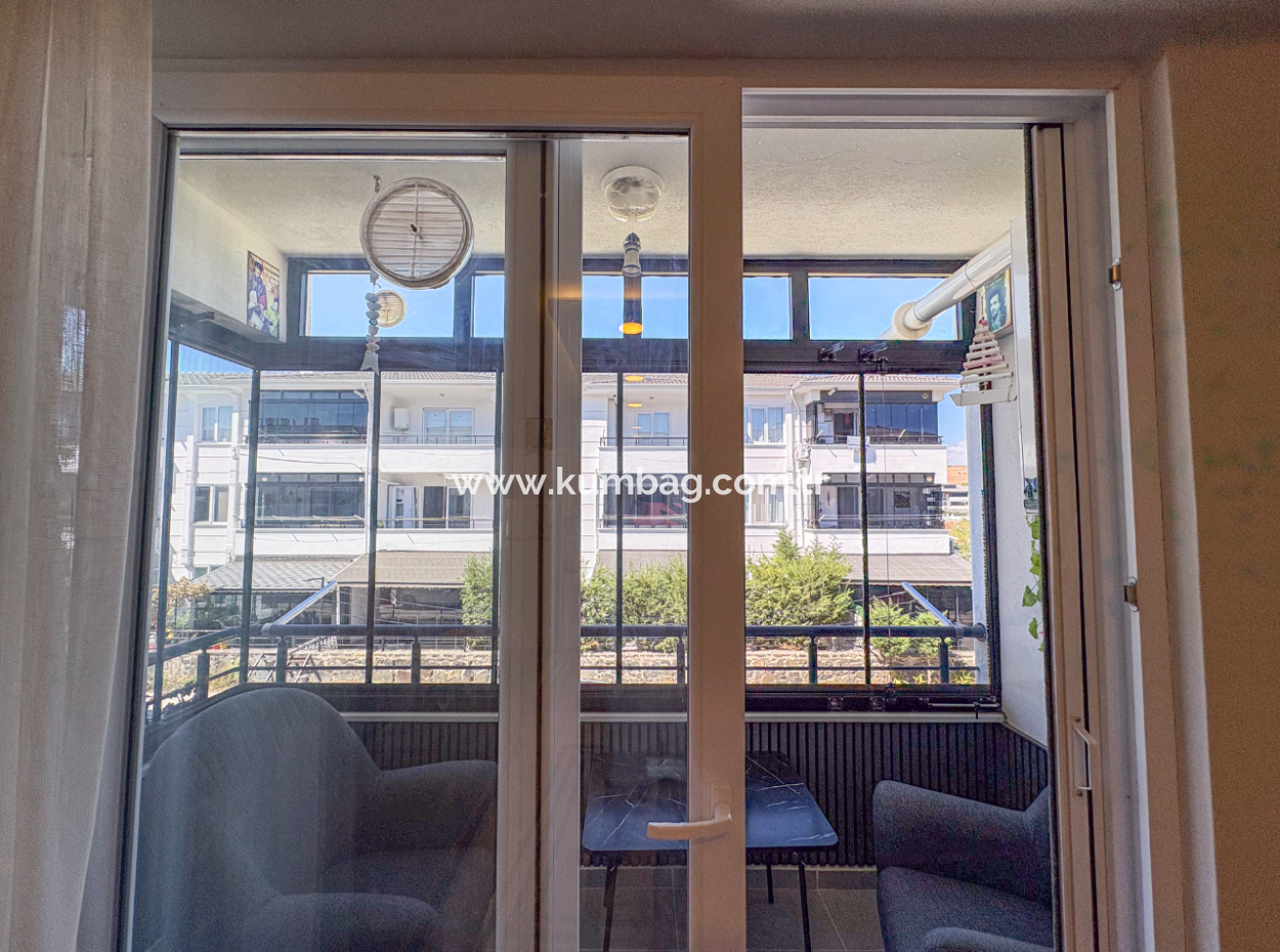 Aquaparklı Havuzlu Denize Yakın Sitede Satılık Eşyalı 1+1 Daire