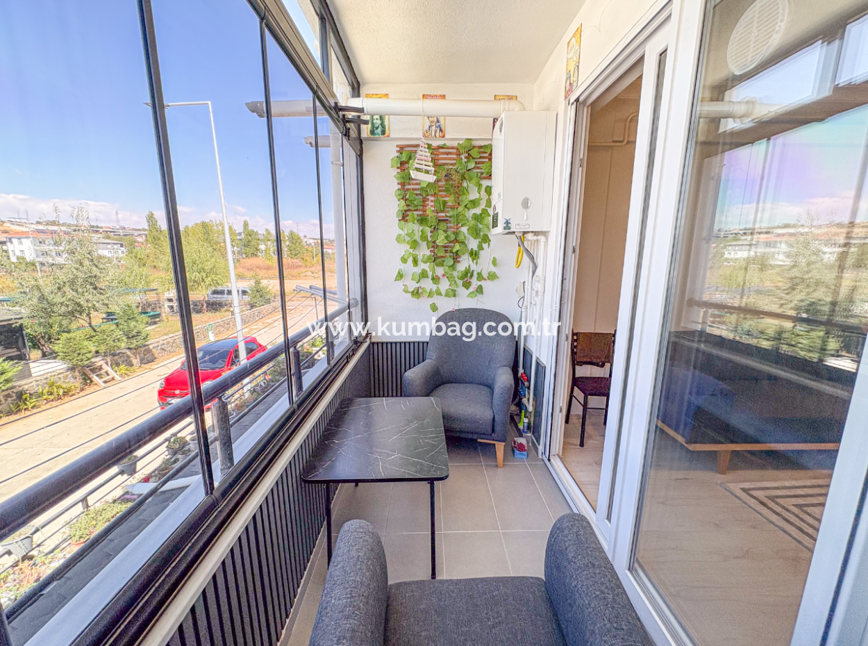 Aquaparklı Havuzlu Denize Yakın Sitede Satılık Eşyalı 1+1 Daire