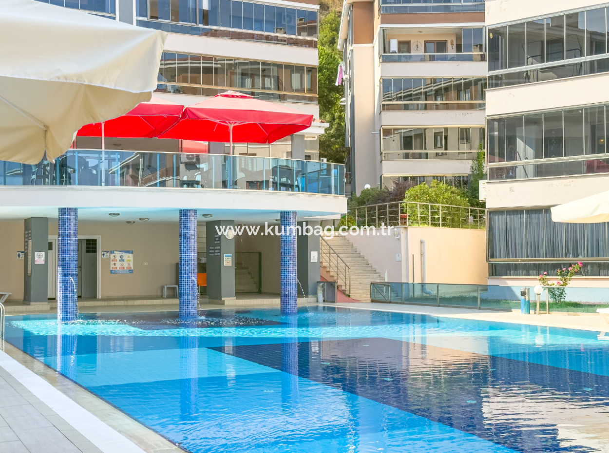 Kumbağ Doğapark Evlerinde Havuz Cephe Eşyalı Satılık 2+1 Daire
