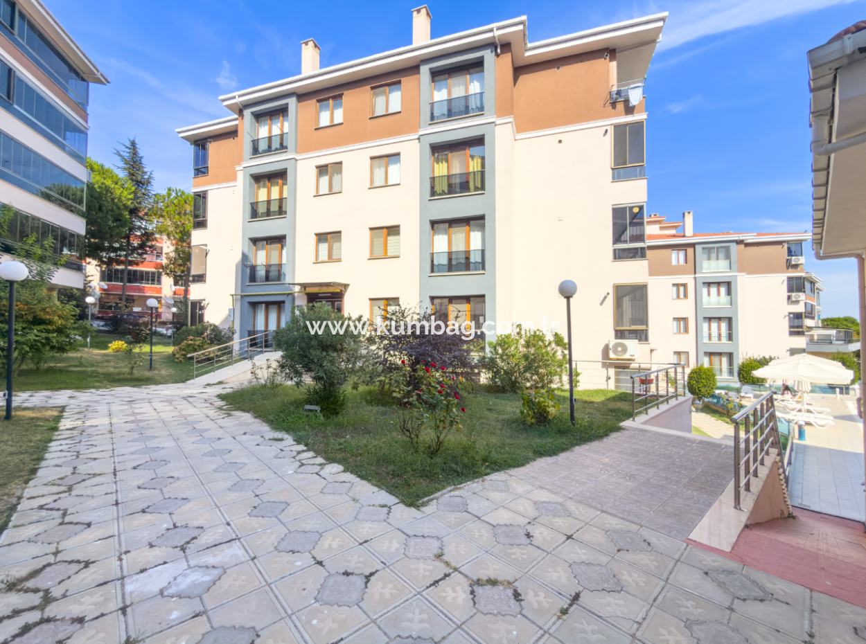 Kumbağ Doğapark Evlerinde Havuz Cephe Eşyalı Satılık 2+1 Daire