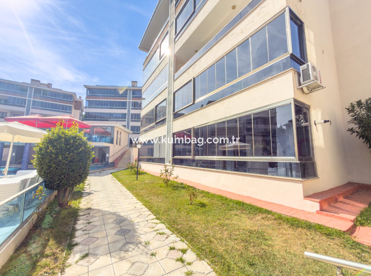 Kumbağ Doğapark Evlerinde Havuz Cephe Eşyalı Satılık 2+1 Daire