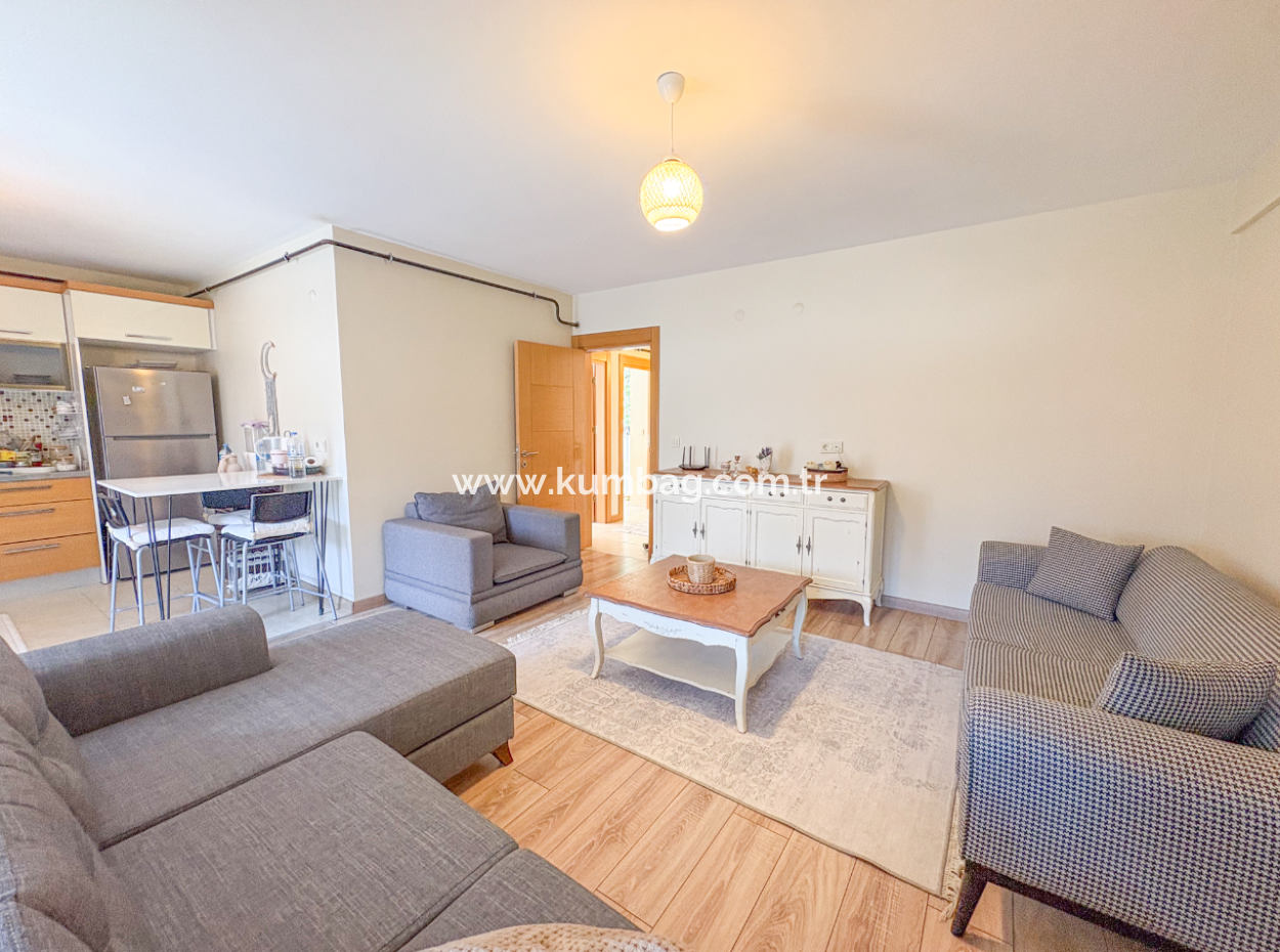 Kumbağ Doğapark Evlerinde Havuz Cephe Eşyalı Satılık 2+1 Daire