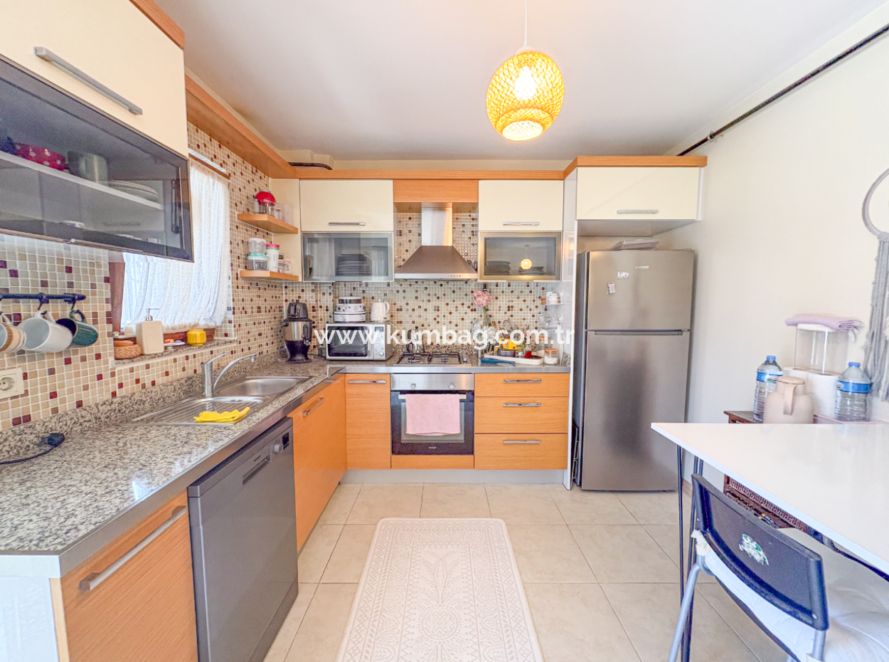 Kumbağ Doğapark Evlerinde Havuz Cephe Eşyalı Satılık 2+1 Daire