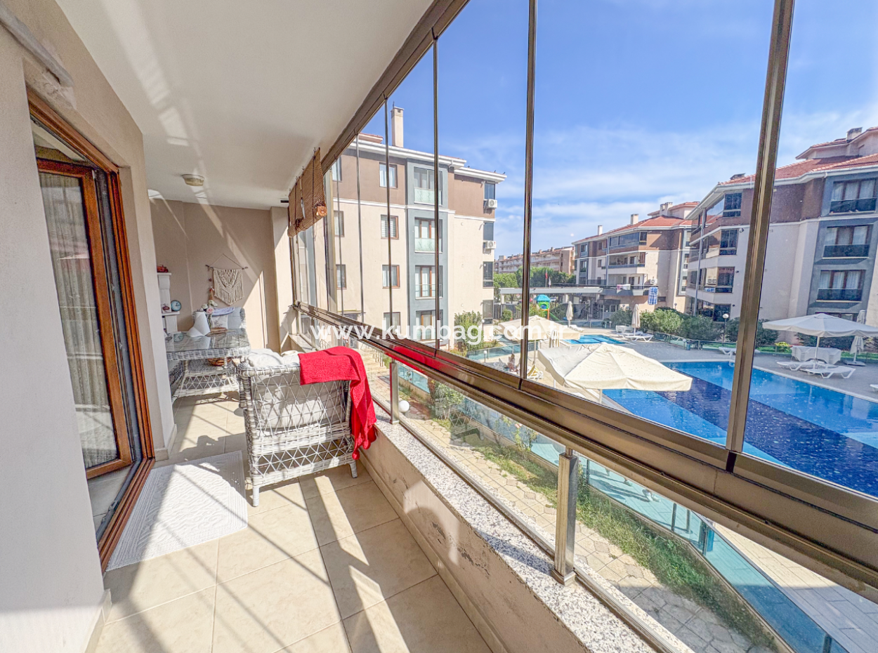 Kumbağ Doğapark Evlerinde Havuz Cephe Eşyalı Satılık 2+1 Daire