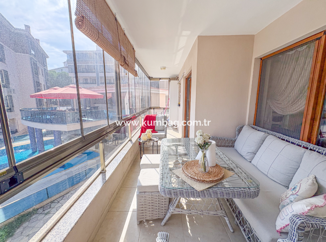 Kumbağ Doğapark Evlerinde Havuz Cephe Eşyalı Satılık 2+1 Daire