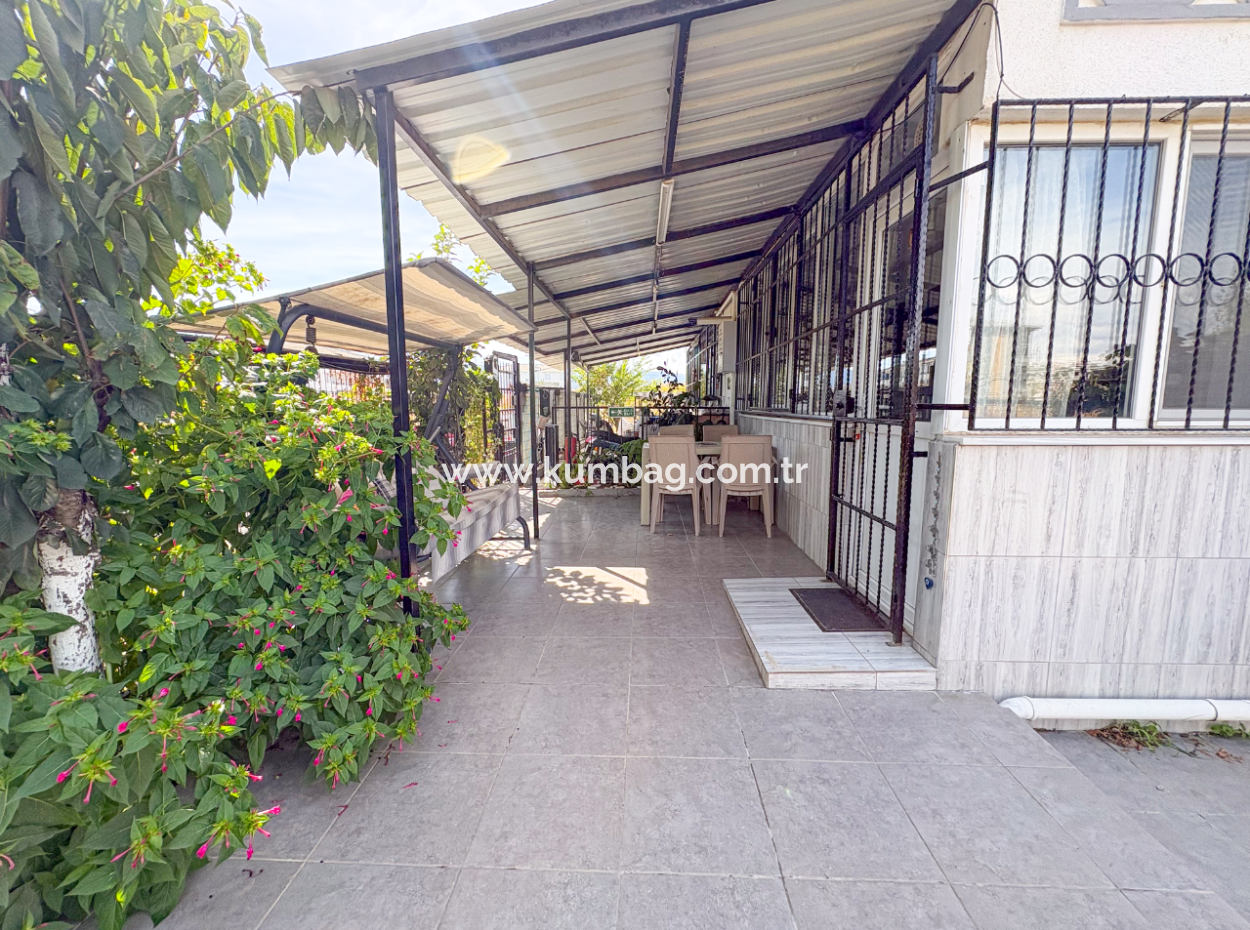 Kumbağ Caddeye Ve Denize Yakın Bahçeli 1+1 Eşyalı Kiralık Daire