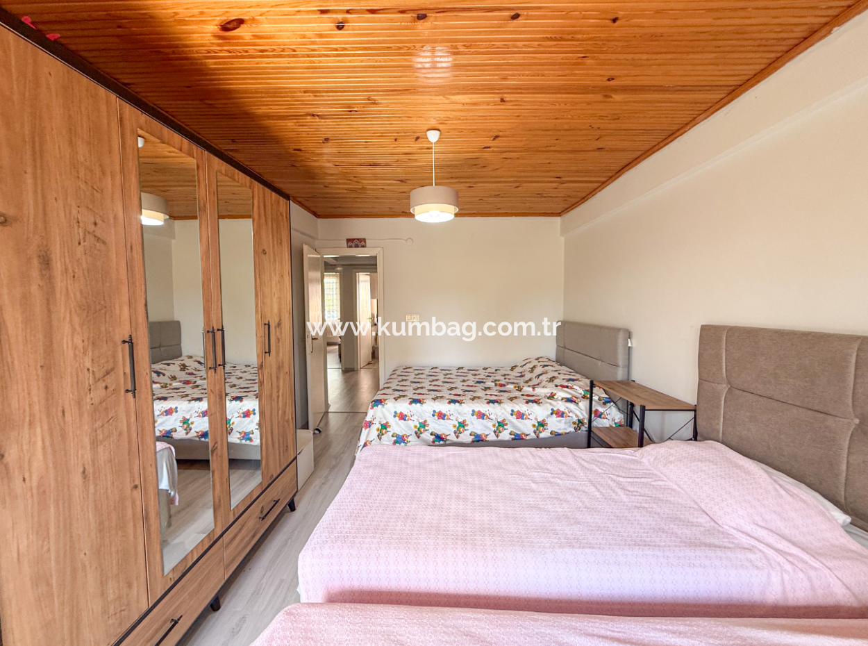 Kumbağ Pazar Sokağında Çok Geniş Full Eşyalı 2+1 Satılık Daire