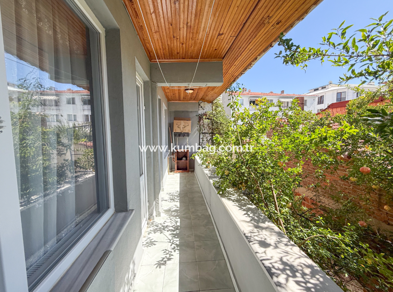 Kumbağ Pazar Sokağında Çok Geniş Full Eşyalı 2+1 Satılık Daire