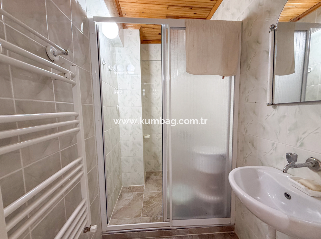 Kumbağ Pazar Sokağında Çok Geniş Full Eşyalı 2+1 Satılık Daire