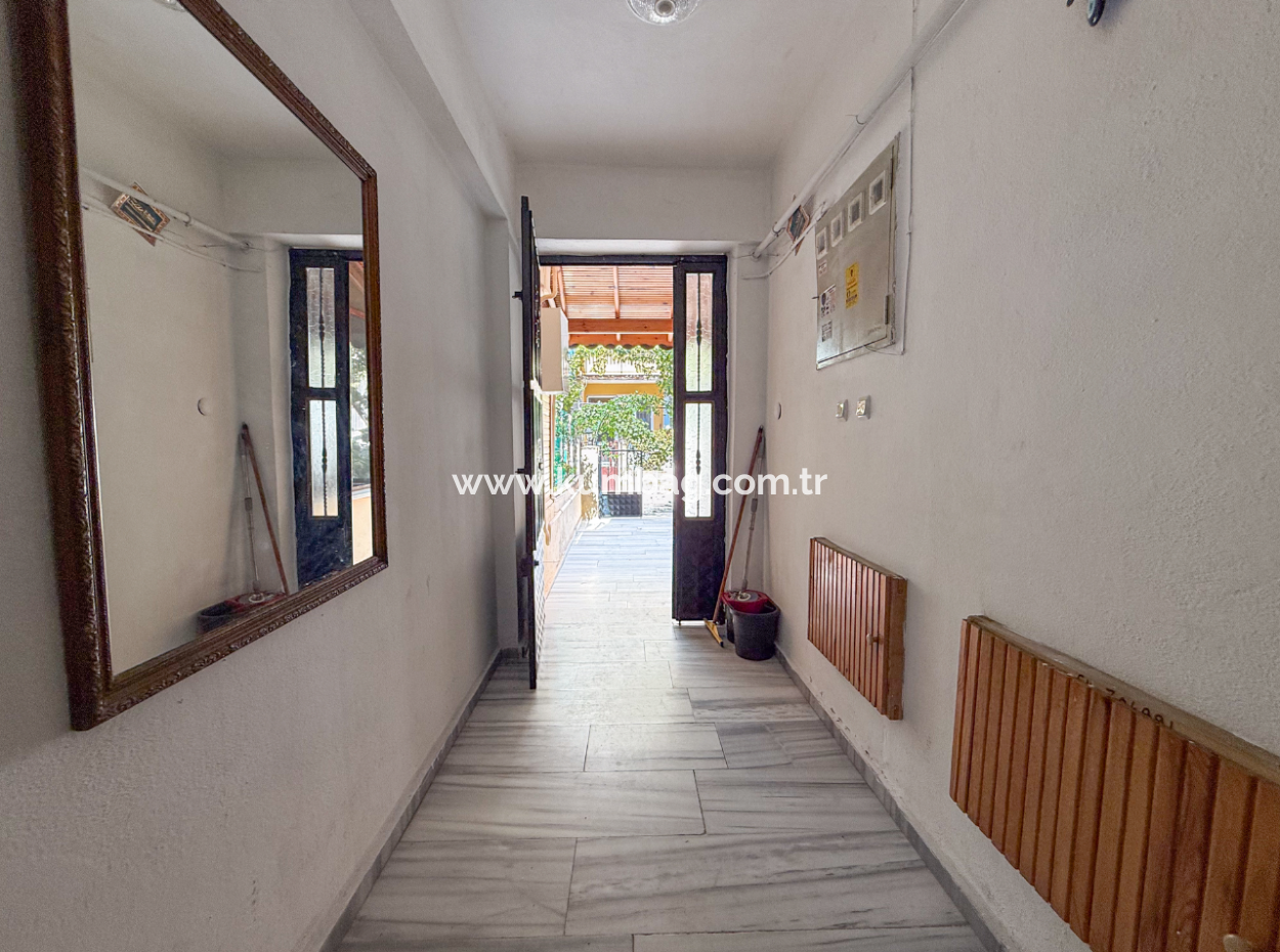 Kumbağ Pazar Sokağında Çok Geniş Full Eşyalı 2+1 Satılık Daire