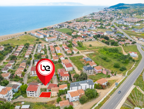 Komple Deniz Manzaralı Plaja Yakın Bitişik Nizam Satılık Arsa