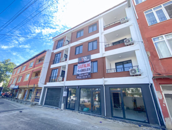 Kumbağ'da Merkezi Konumda Geniş Lüks Satılık 2+1 Daireler