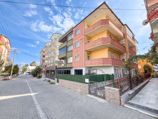 Kumbağ'da Merkezi Konumda İskanlı Full Eşyalı Satılık 1+1 Daire