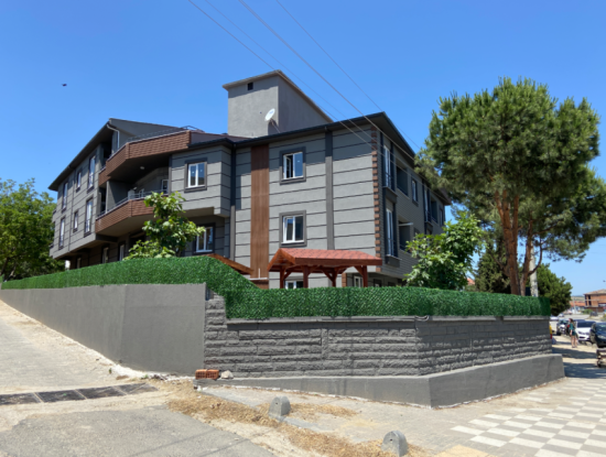 Kumbağ'da Ana Cadde Üzerinde Geniş Ve Ferah 2+1 Satılık Daire