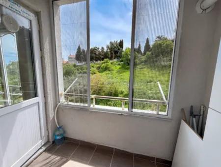Kumbağ Köy İçi Mevkii Havuzlu Doğa Manzaralı Satılık 2+1 Daire