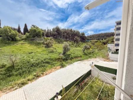 Kumbağ Köy İçi Mevkii Havuzlu Doğa Manzaralı Satılık 2+1 Daire