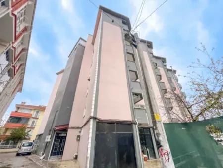 Kumbağ'da Deniz Manzaralı Ana Cadde Üzerinde Satılık 2+1 Daire