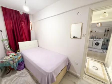 Kumbağ'da Deniz Manzaralı Ana Cadde Üzerinde Satılık 2+1 Daire