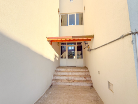 Kumbağ Denize Sıfır Gözde Sitesinde Satılık Çok Geniş 2+1 Daire