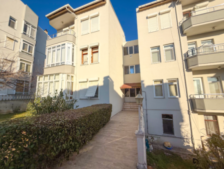 Kumbağ Denize Sıfır Gözde Sitesinde Satılık Çok Geniş 2+1 Daire