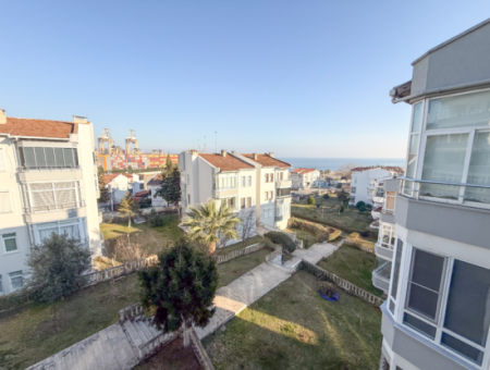 Kumbağ Denize Sıfır Gözde Sitesinde Satılık Çok Geniş 2+1 Daire