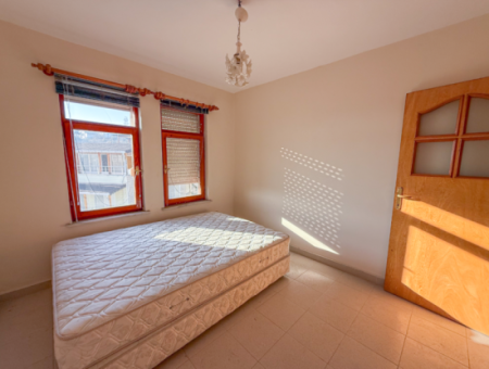 Kumbağ Denize Sıfır Gözde Sitesinde Satılık Çok Geniş 2+1 Daire