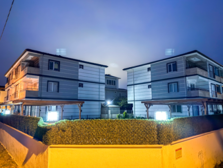 Havuzlu Aquaparklı Güvenlikli Sitede Sıfır Satılık Köşe 2+1 Daire