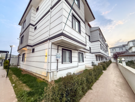 Havuzlu Aquaparklı Güvenlikli Sitede Sıfır Satılık Köşe 2+1 Daire