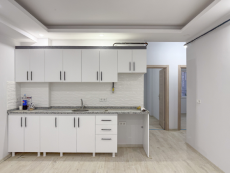 Havuzlu Aquaparklı Güvenlikli Sitede Sıfır Satılık Köşe 2+1 Daire