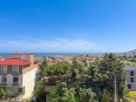 Kumbağ'da Deniz Manzaralı Geniş Balkonlu Satılık Sıfır 2+1 Daire