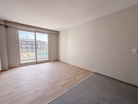 Kumbağ Havuzlu Sitede Denize Yakın Kiralık Lüks 2+1 Daireler