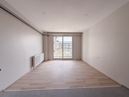 Kumbağ Havuzlu Sitede Denize Yakın Kiralık Lüks 2+1 Daireler