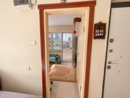 Kumbağ Cadde Üzerinde Satılık 2+1 Bahçe Kat Daire