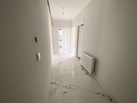 Kumbağ'da Deniz Manzaralı Geniş Balkonlu Kiralık Sıfır 2+1 Daire