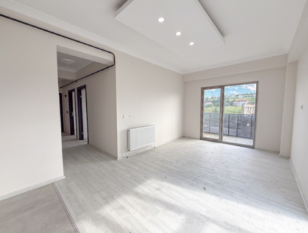 Kumbağ Havuzlu Sitede Denize Yakın Kiralık 2+1 Sıfır Daireler