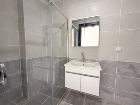Kumbağ Havuzlu Sitede Denize Yakın Kiralık 2+1 Sıfır Daireler