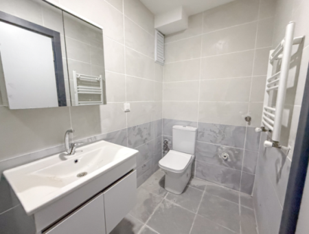 Kumbağ Havuzlu Sitede Denize Yakın Kiralık 2+1 Sıfır Daireler