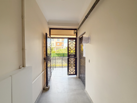 Kumbağ Havuzlu Sitede Denize Yakın Kiralık 2+1 Sıfır Daireler