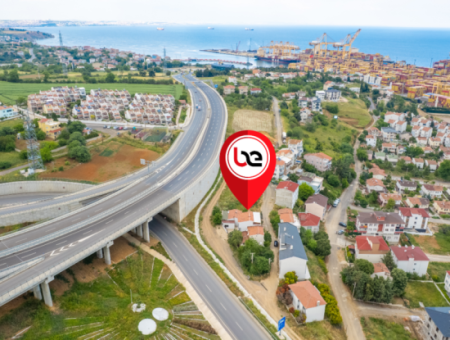 Deniz Manzaralı Ve Caddeye Sıfır Satılık Tripleks Müstakil Ev