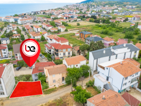 Komple Deniz Manzaralı Plaja Yakın Bitişik Nizam Satılık Arsa