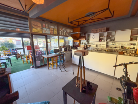 Kumbağ Cadde Üstünde Devren Kiralık Taksim Islak Burger Dükkanı