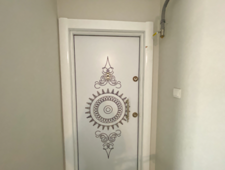 Kumbağ'da Denize Sıfır Havuzlu Sitede Sezonluk Kiralık 2+1 Daire