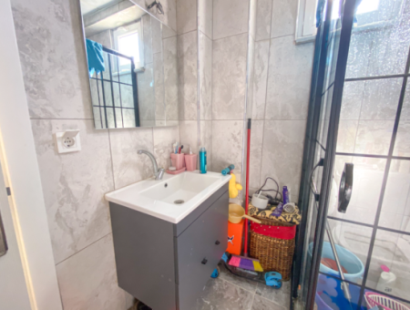 Yeni Binada Site İçinde Geniş Bahçeli Satılık Köşe 1+1 Daire