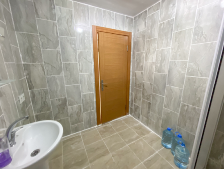 Kumbağ Merkezi Konumda Geniş Balkonlu Kiralık 1+1 Daire