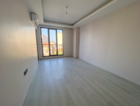 Kumbağ'da Merkezi Konumda Geniş Lüks Satılık 1+1 Daireler