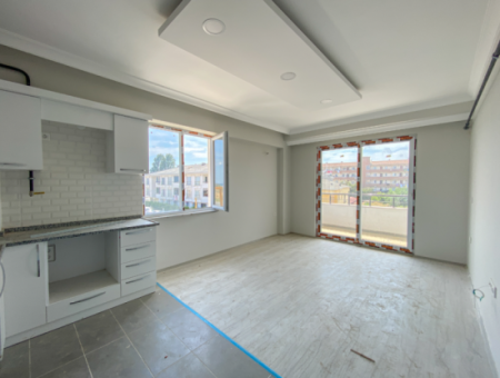 Aquaparklı Havuzlu Denize Yakın Kayakent Sitesinde Satılık 2+1